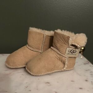 UGG Cozy Tan Infant Booties